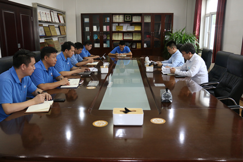 中紡院黨委書記李鑫蒞臨東綸公司開展黨建工作調(diào)研