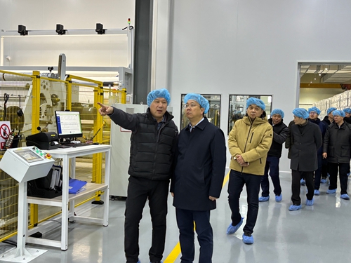 天津經(jīng)濟技術開發(fā)區(qū)黨委書記、管委會主任洪世聰一行赴東綸天津公司安全檢查和慰問